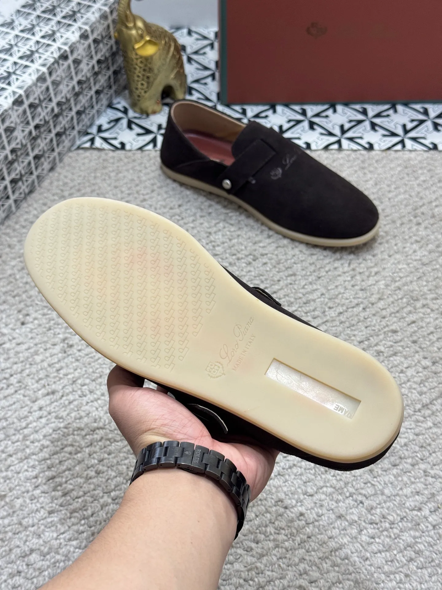 Men's men's shoes 💰420 [New style] 🍓🍓Loro Piana - LP's new moccasin shoes are made of water-repellent treated suede uppers with rubber soles, a classic. The complex craftsmanship and meticulous structure make the shoes light and soft, allowing you to walk comfortably and freely. Perfect for wearing at the beach or out in the water during the summer. Size: 38-44 (45 customized